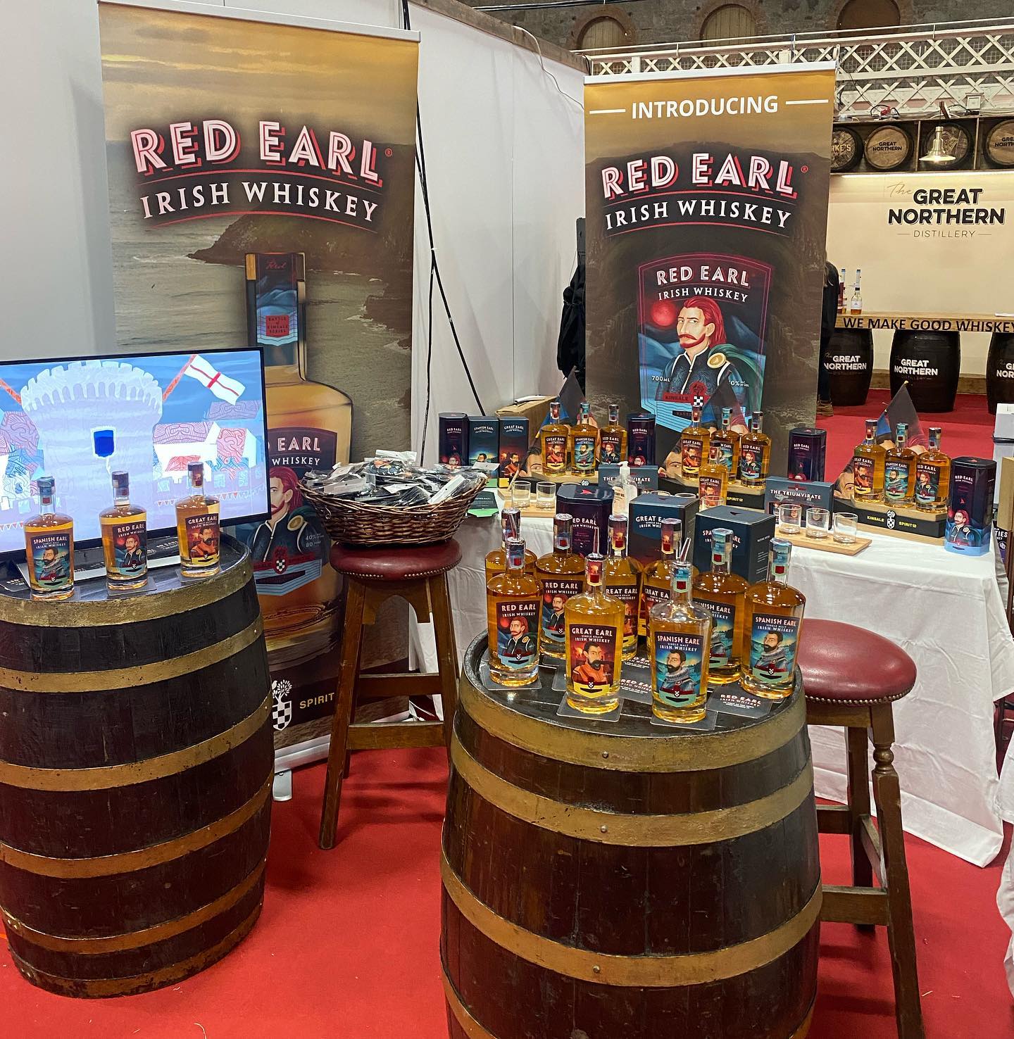 🍀🥃 Are you heading to @whiskeylivedub this weekend? Pop by our Kinsale Spirit Co. Stand No. 67 and sample some of our multi-award winning whiskeys from our Battle of Kinsale series. 

🥃 Red Earl Irish Whiskey #blended 
🥃 Great Earl Irish Whiskey #singlegrain
🥃 Spanish Earl Irish Whiskey #singlemalt 

#whiskeylivedublin #whiskeylivedublin2022
#drinkresponsibly #irishwhiskey #whiskey